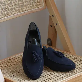 Новые темно-синие мужские лоферы ручной работы из коровьей замши с кисточками, однотонные мужские туфли без застежки с круглым носком, деловые повседневные мужские туфли для вечеринок на каждый день - Изображение 1  